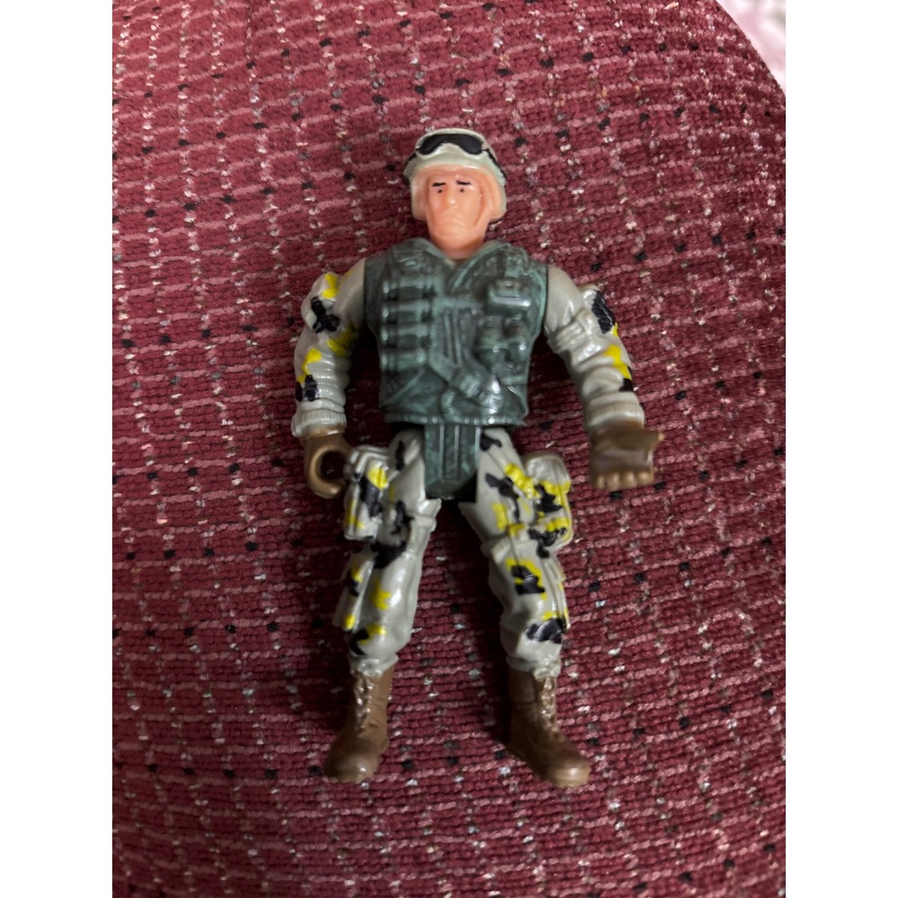 Vintage Military Soldier Action Figure 3.75 Inch Desert Camo Tactical Gear Toy